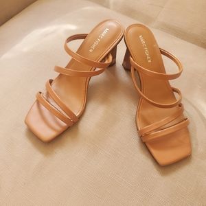 Marc Fisher size 7.5 M tan brown slip on strappy mule sandal